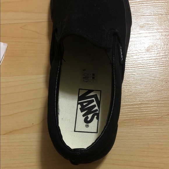 Vans Classic Slip-On Women’s Shoe in Black - Picture 4 of 5